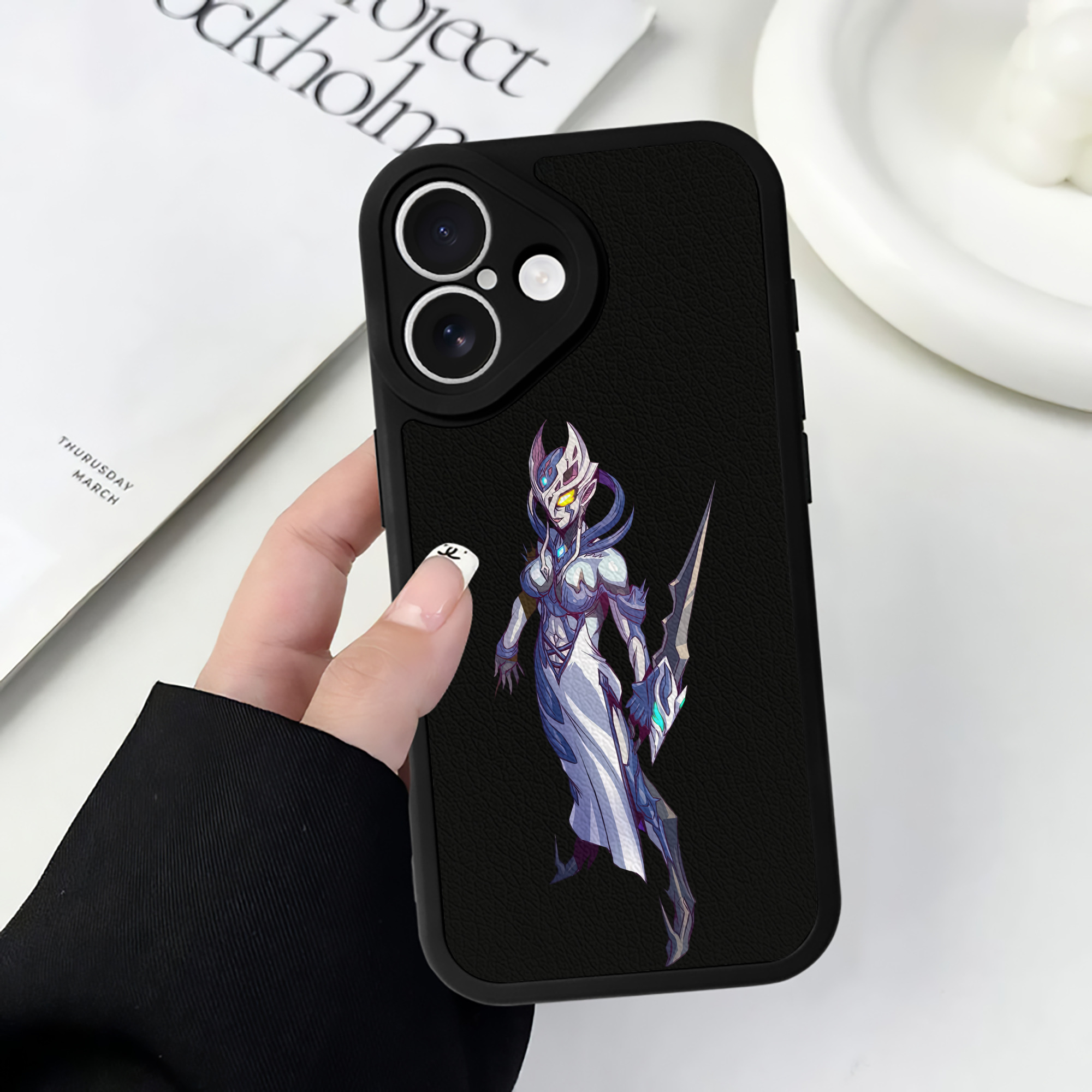 （画像用） ウルトラマン Ultraman 【iPhone 16シリーズ対応】シリコンスマホケース（レザー調） 材質：シリコン